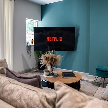 Spring Mount Huge Luxury Full Apartment- Harrogate Centre-Two Extremely Comfy Kingsize Bedrooms-Fully Equipped Modern Kitchen-Cosy Living Room With Huge Tv Exterior foto