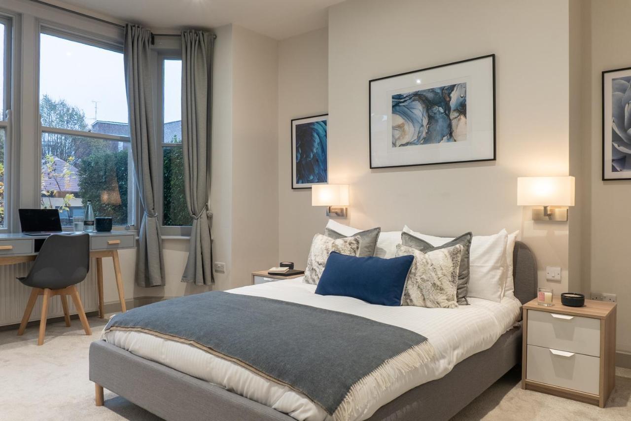 Spring Mount Huge Luxury Full Apartment- Harrogate Centre-Two Extremely Comfy Kingsize Bedrooms-Fully Equipped Modern Kitchen-Cosy Living Room With Huge Tv Exterior foto